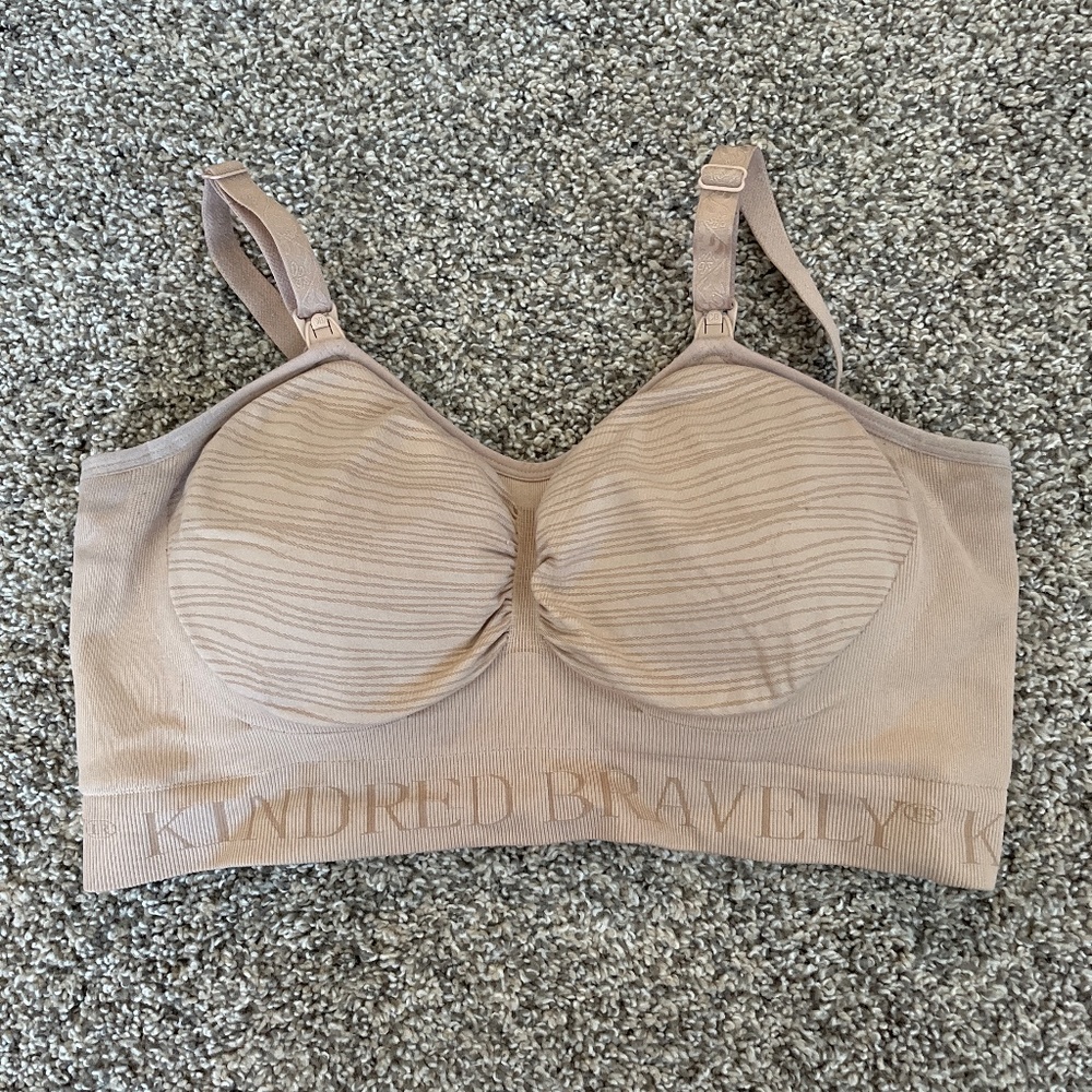 Sublime® Hands-Free Pumping & Nursing Bra